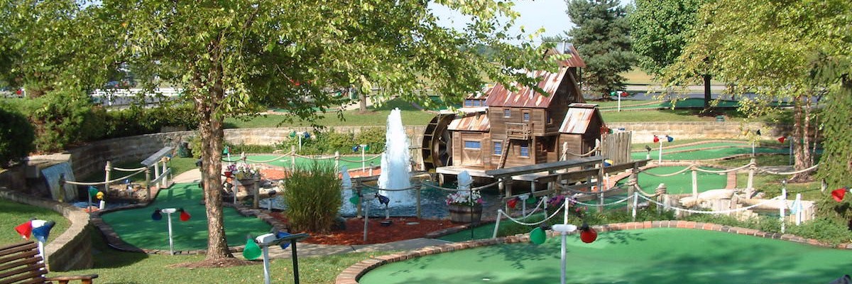 miniature golf at youngs dairy 2